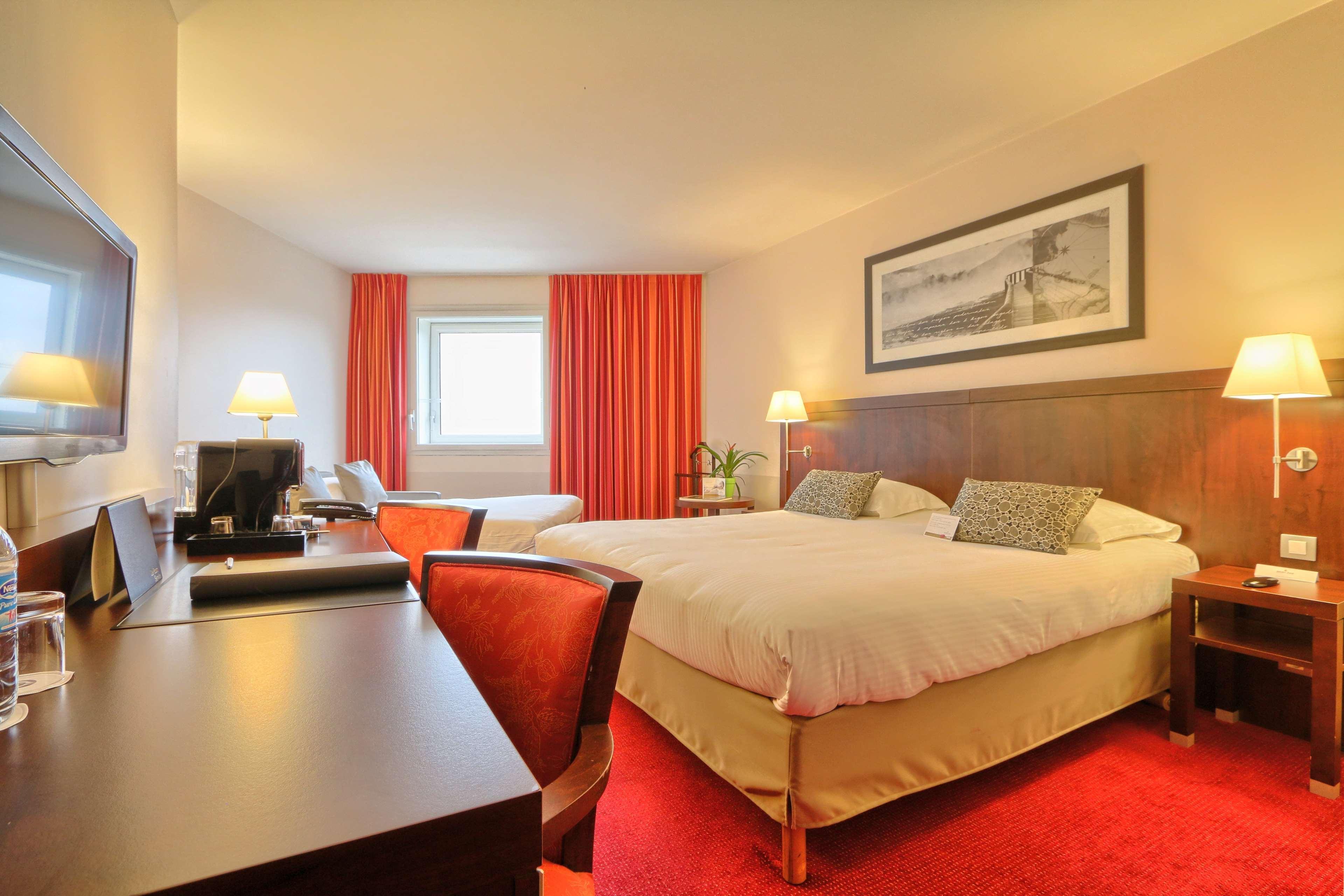 Golden Tulip Paris Cdg Airport - Villepinte Руасси-эн-Франс Экстерьер фото