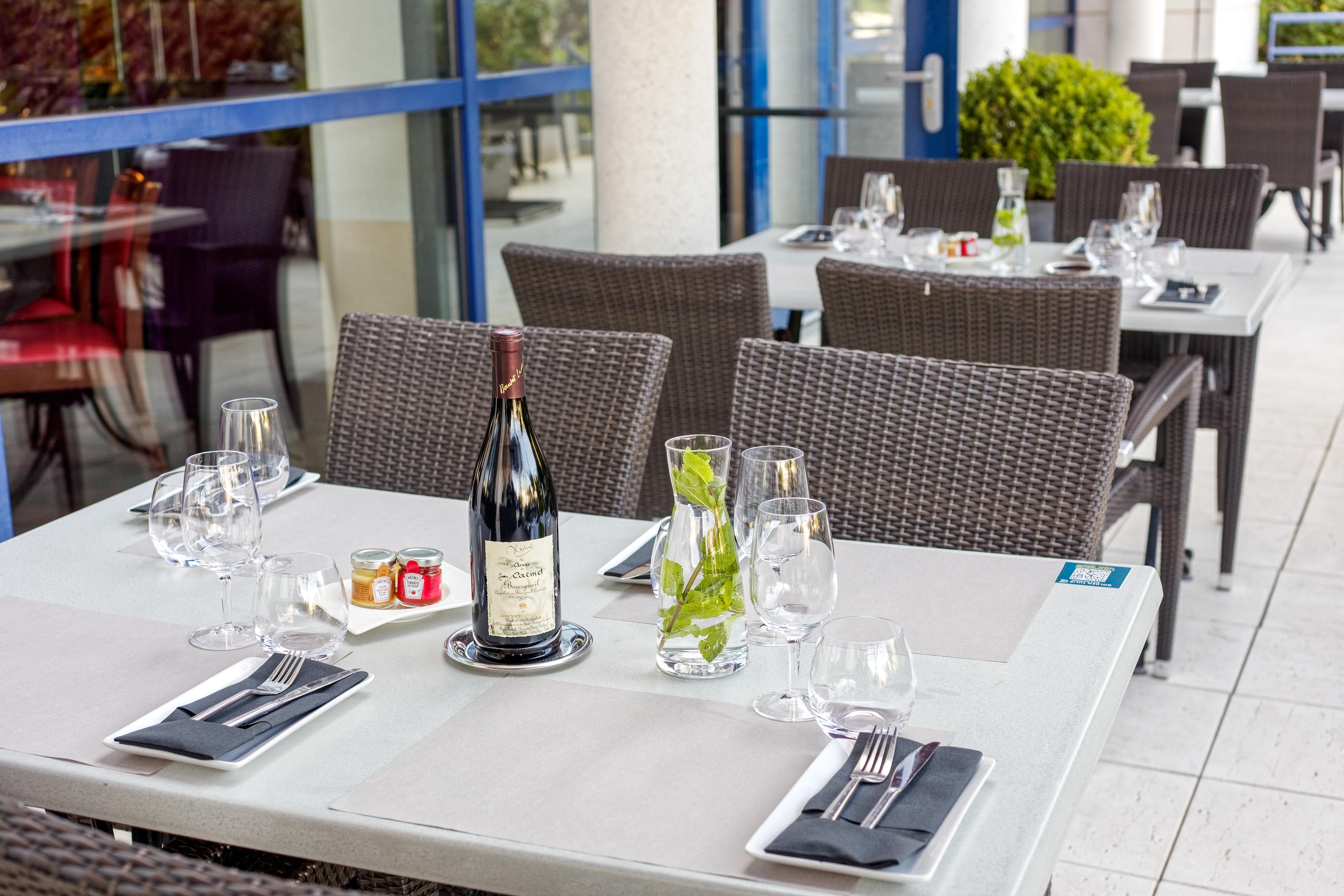 Golden Tulip Paris Cdg Airport - Villepinte Руасси-эн-Франс Экстерьер фото